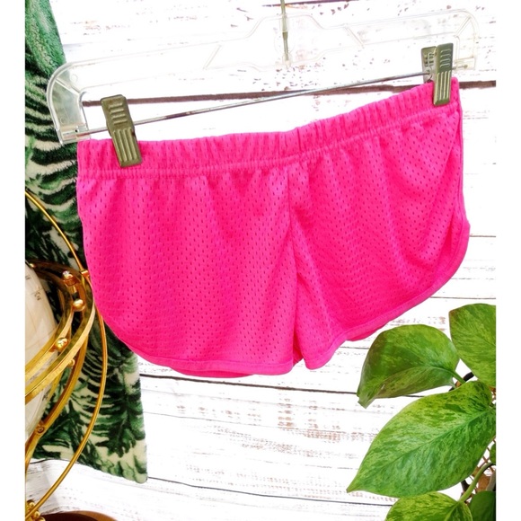 Sold 🌻 Vintage Y2K low rise Orlando shorts - Picture 4 of 6